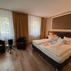 https://hotel-kiez-pension-berlin.find-berlin-hotels.com